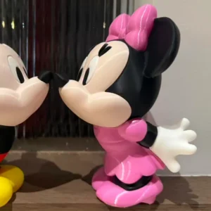 Mickey Minnie Kiss Figures